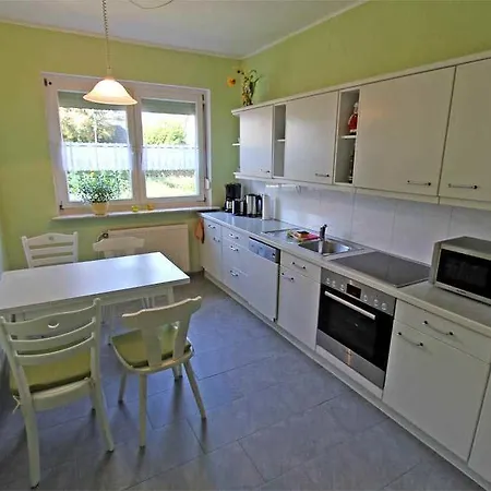 Apartment See 7080